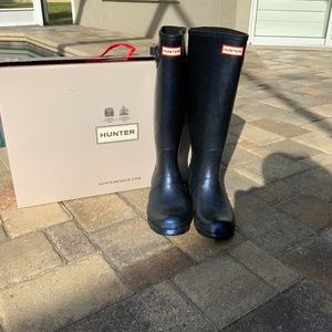 Tall Hunter boots